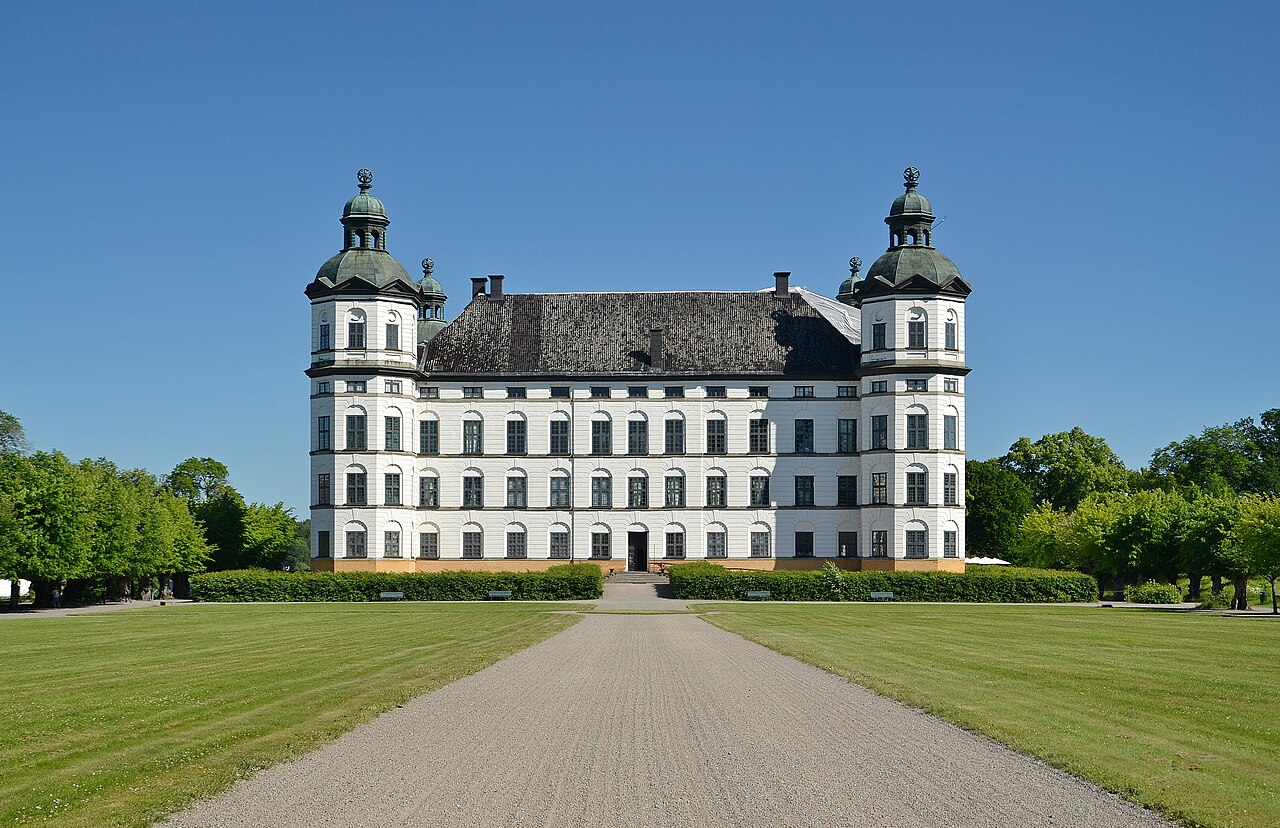 https://tr.wikipedia.org/wiki/Dosya:Skokloster_castle_%28by_Pudelek%29_2.JPG